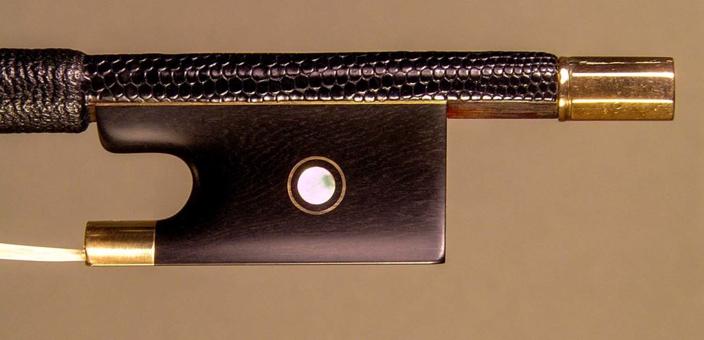 Replacement 18kt gold and ebony frog for Viorin violin bow.
